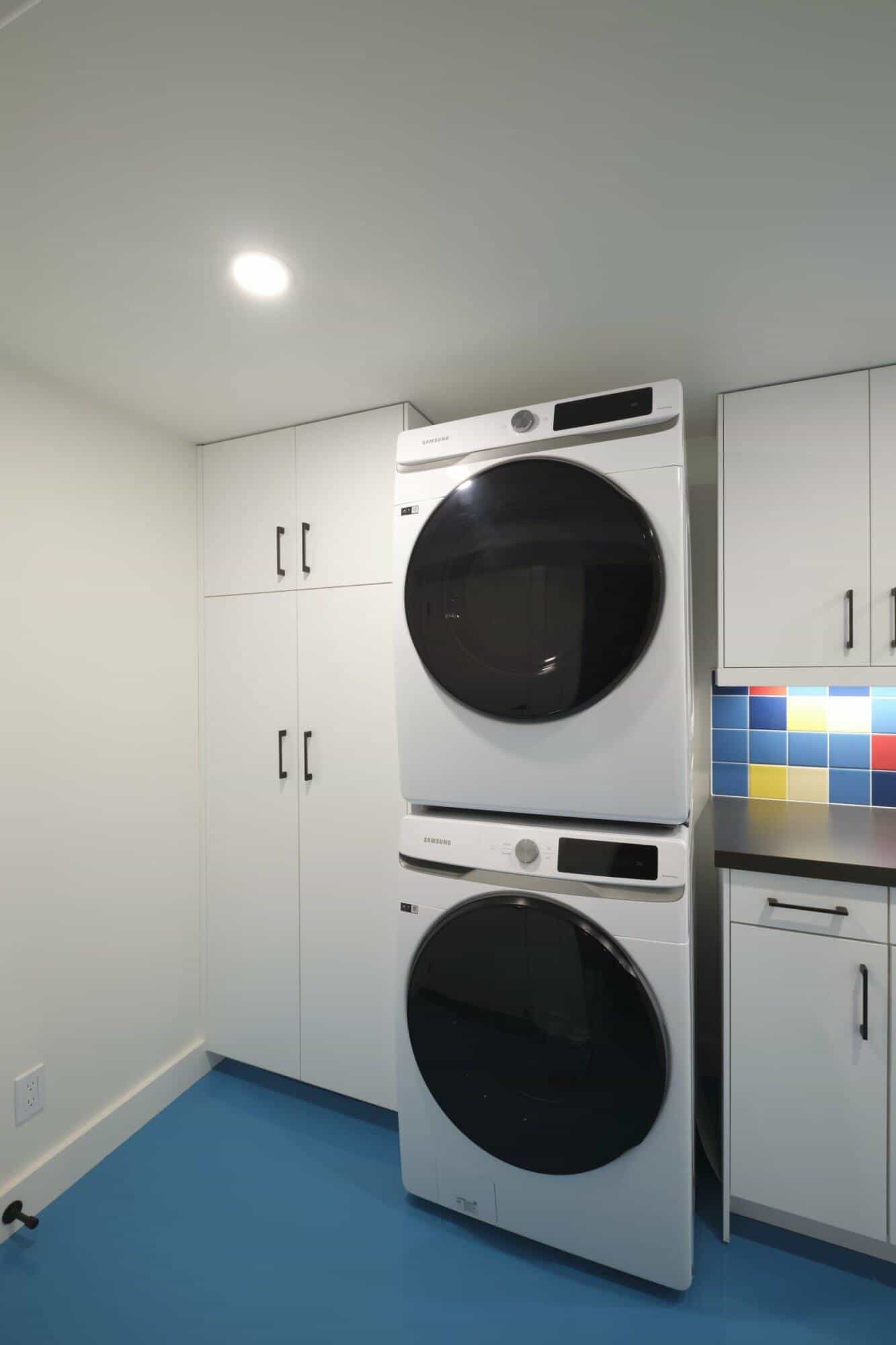 portland, or | wallace-sullivan basement remodel, wallace sullivan laundry room washerdryer