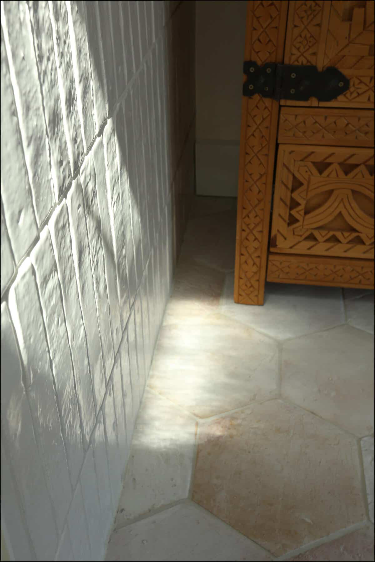portland, or | scherer bathroom remodel, scherer floor to wall tile detail